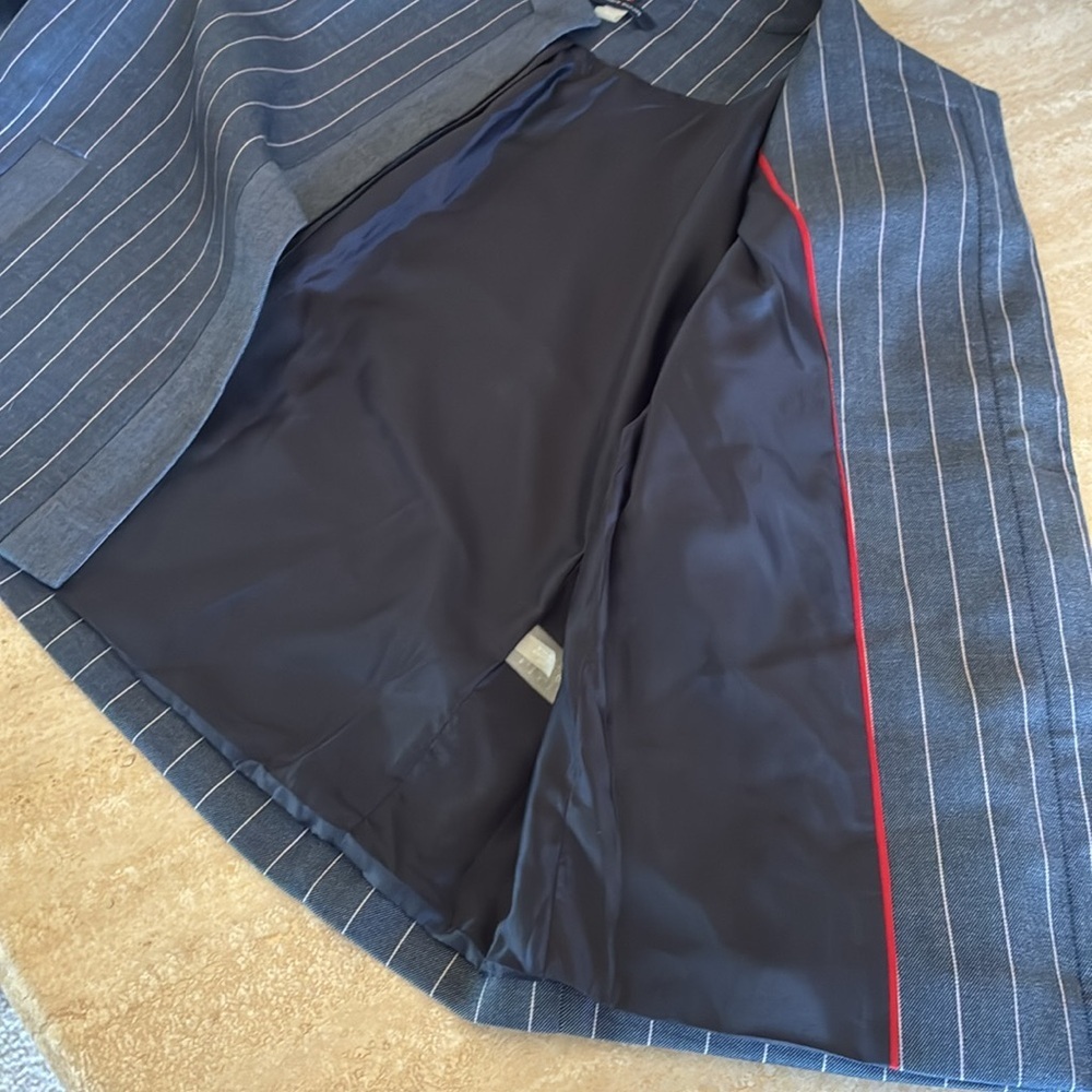 TOMMY HILFIGER boxy denim jacket with pinstripes, light-weight. 10 EUC - Picture 8 of 15
